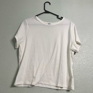 New without tags old navy ribbed cropped tee